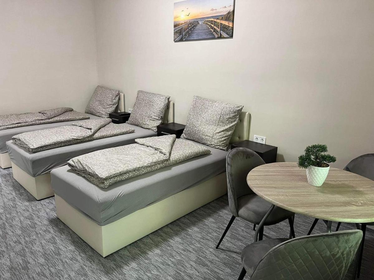 Kinizsi Udvar Apartmanhaz Балатонбоглар Екстер'єр фото