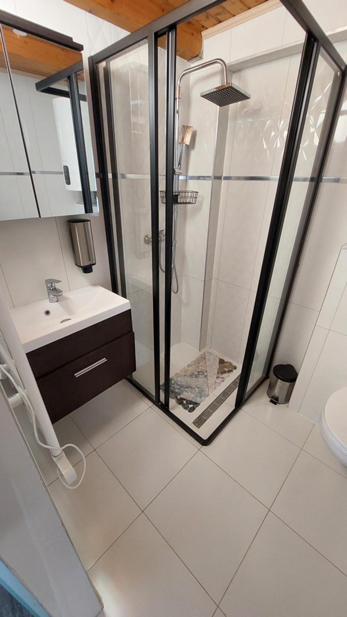 Kinizsi Udvar Apartmanhaz Балатонбоглар Екстер'єр фото