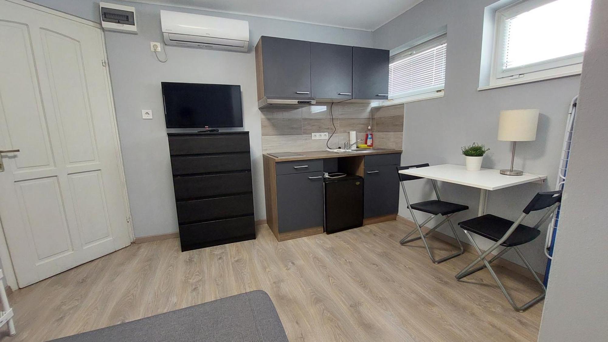 Kinizsi Udvar Apartmanhaz Балатонбоглар Екстер'єр фото